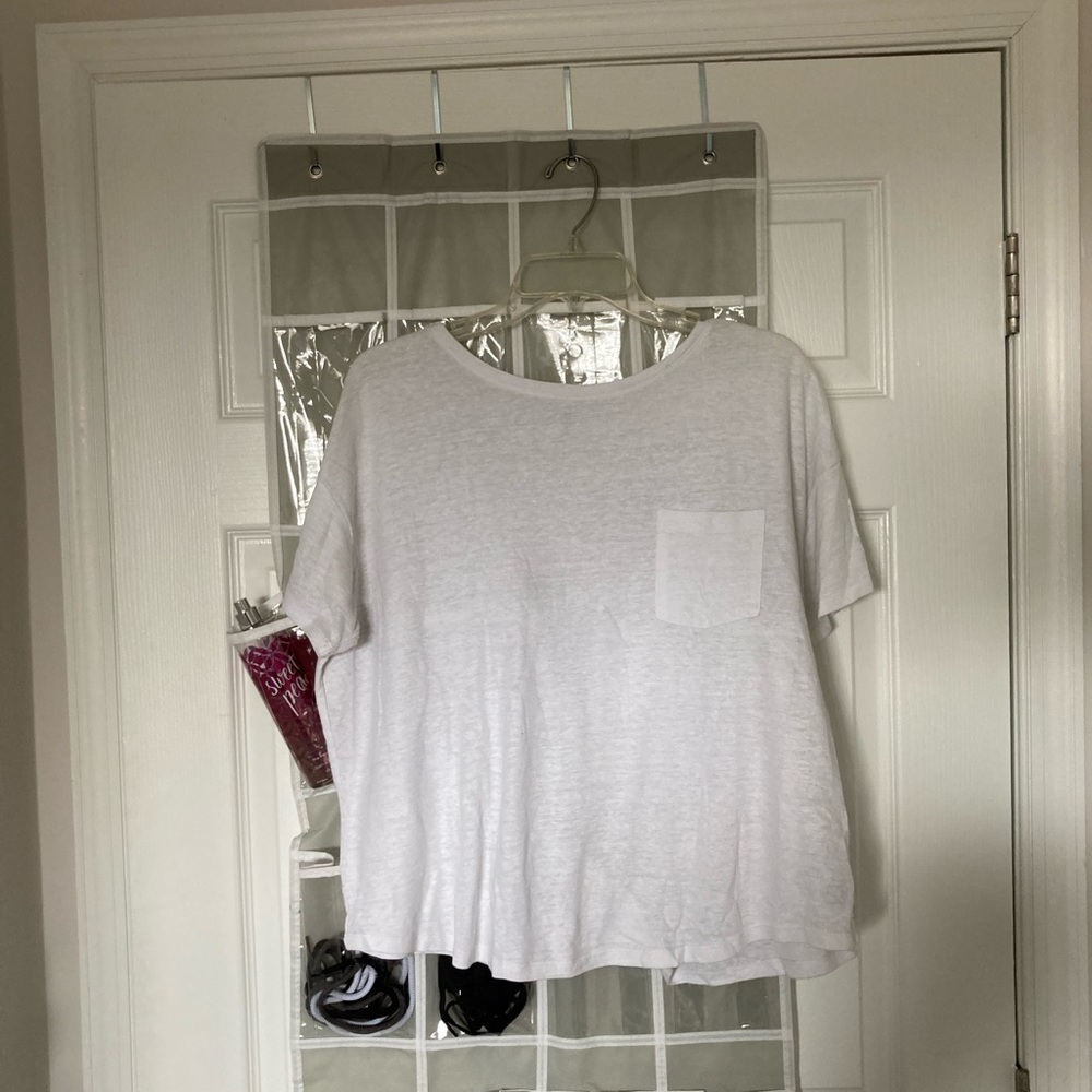 Old navy tee